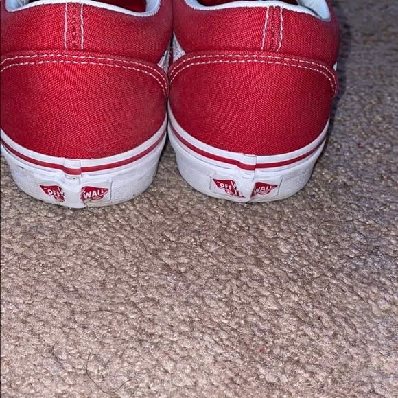 Red vans - Picture 3 of 5